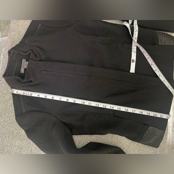 Vince Black Tailored Blazer Cropped Jacket - Picture 12 of 16